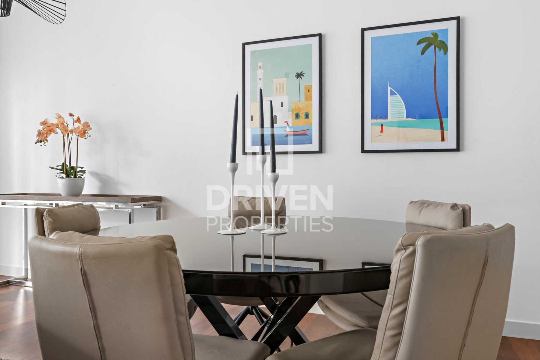 Furnished Spacious Layout Ready to Move-in