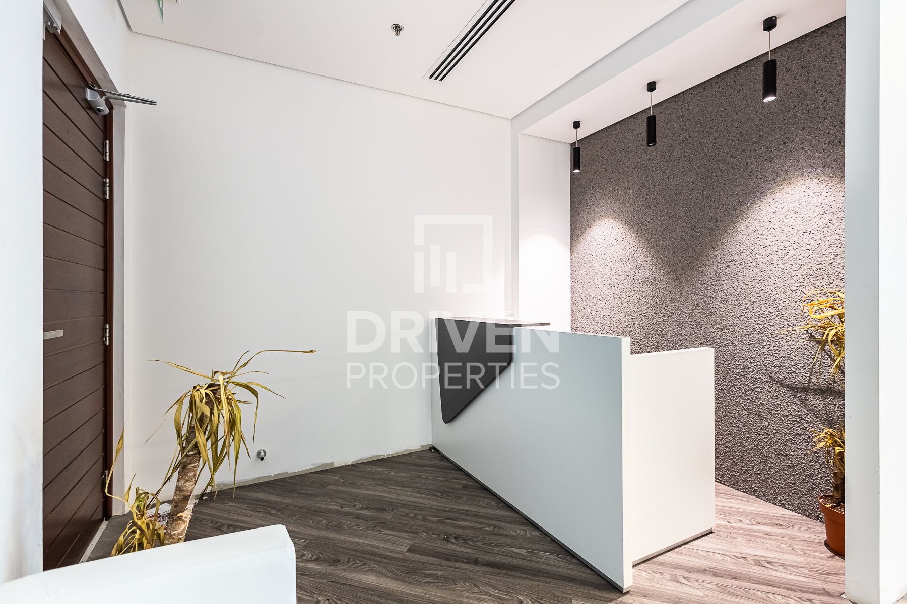 Designer Finished Upgraded Office Vacant