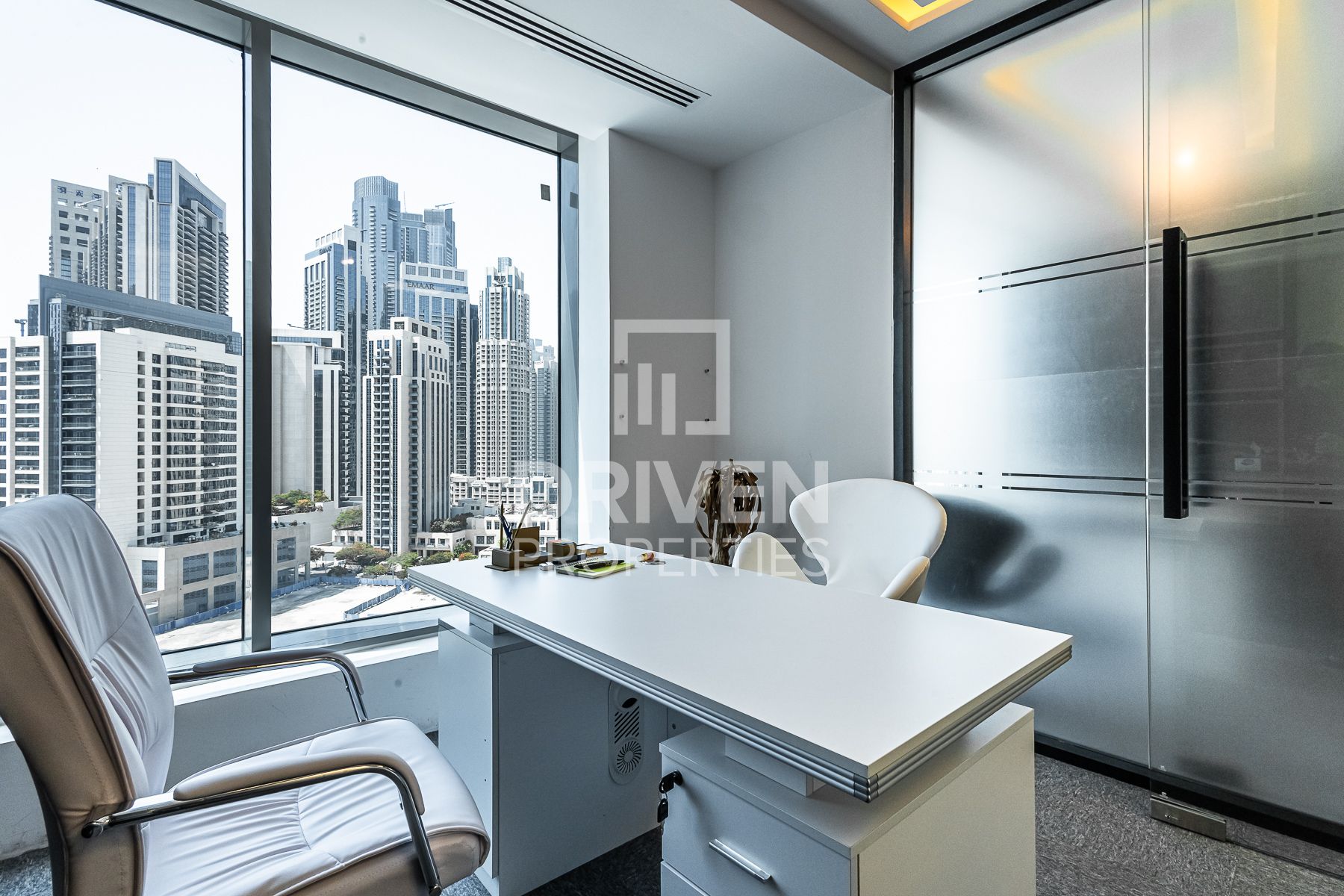 Designer Finished Upgraded Office Vacant