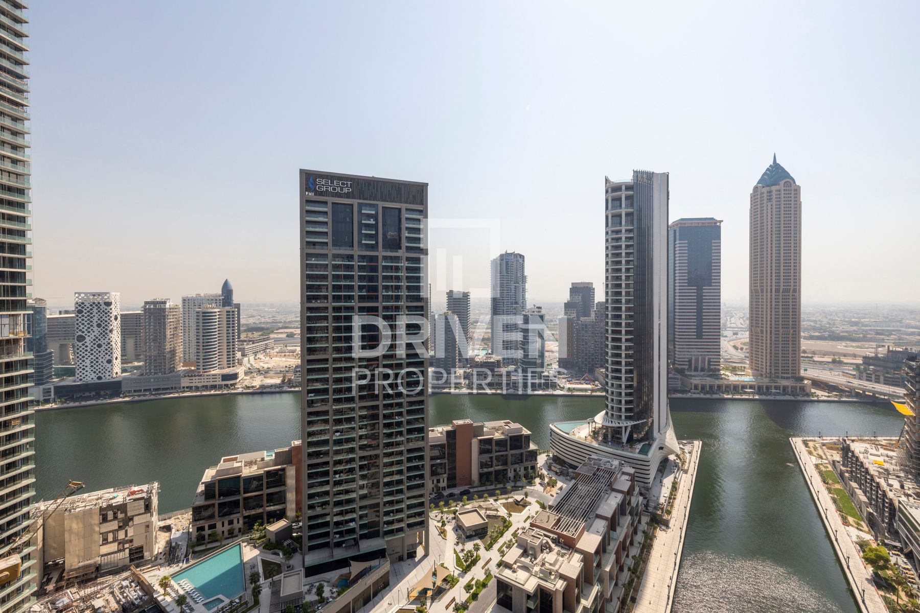 Canal Views Modern Layout High Floor