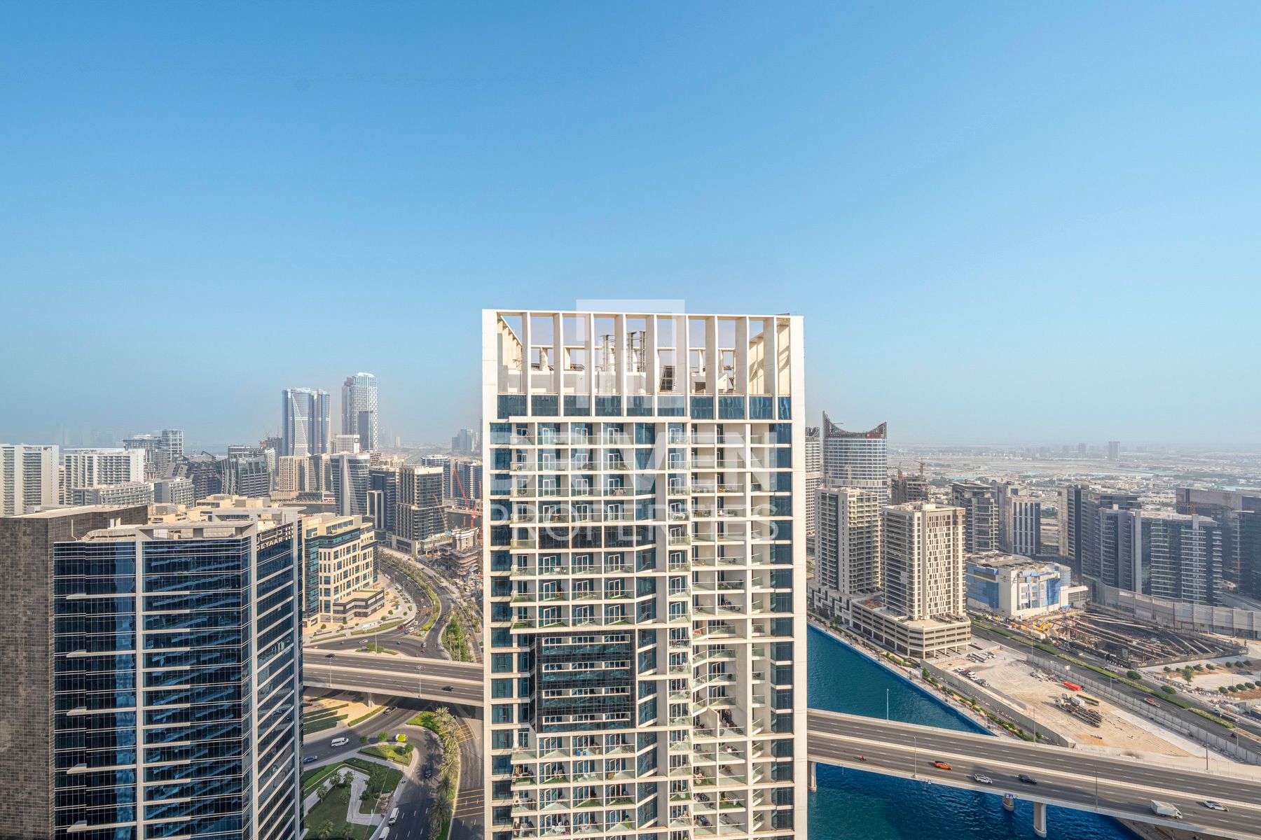 Amazing Studio Ready to move in High Floor