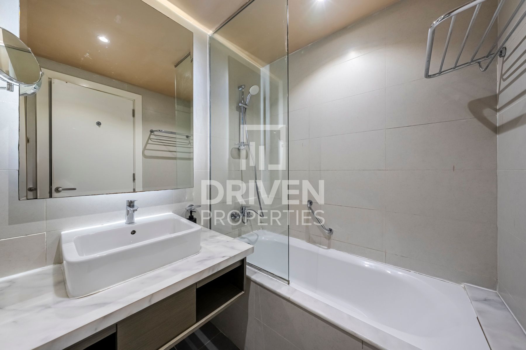 Amazing Studio Ready to move in High Floor