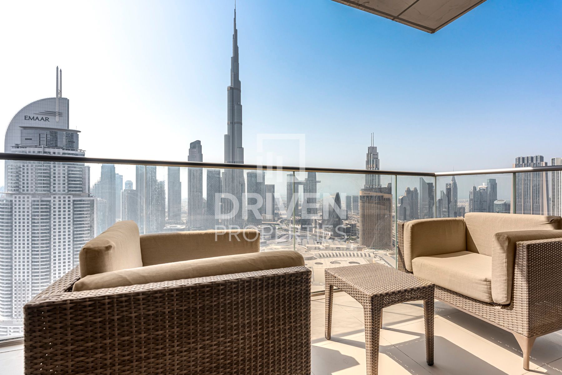 Stunning Layout High Floor Fully Furnished