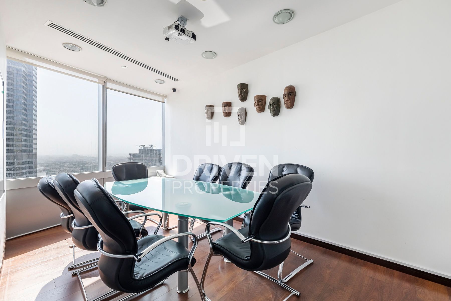 Combined 1471 sqft Fully Furnished Lake View