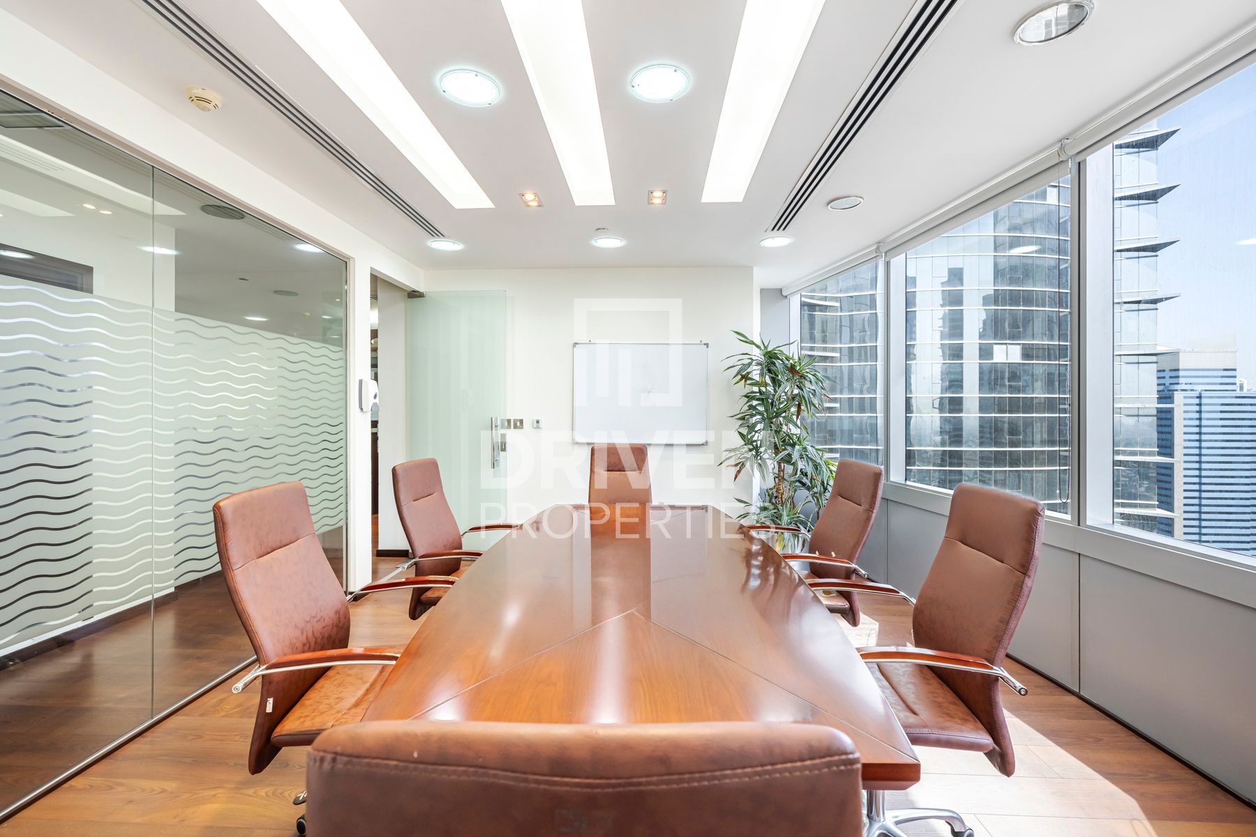 Fully Fitted Office Vacant Prime Location