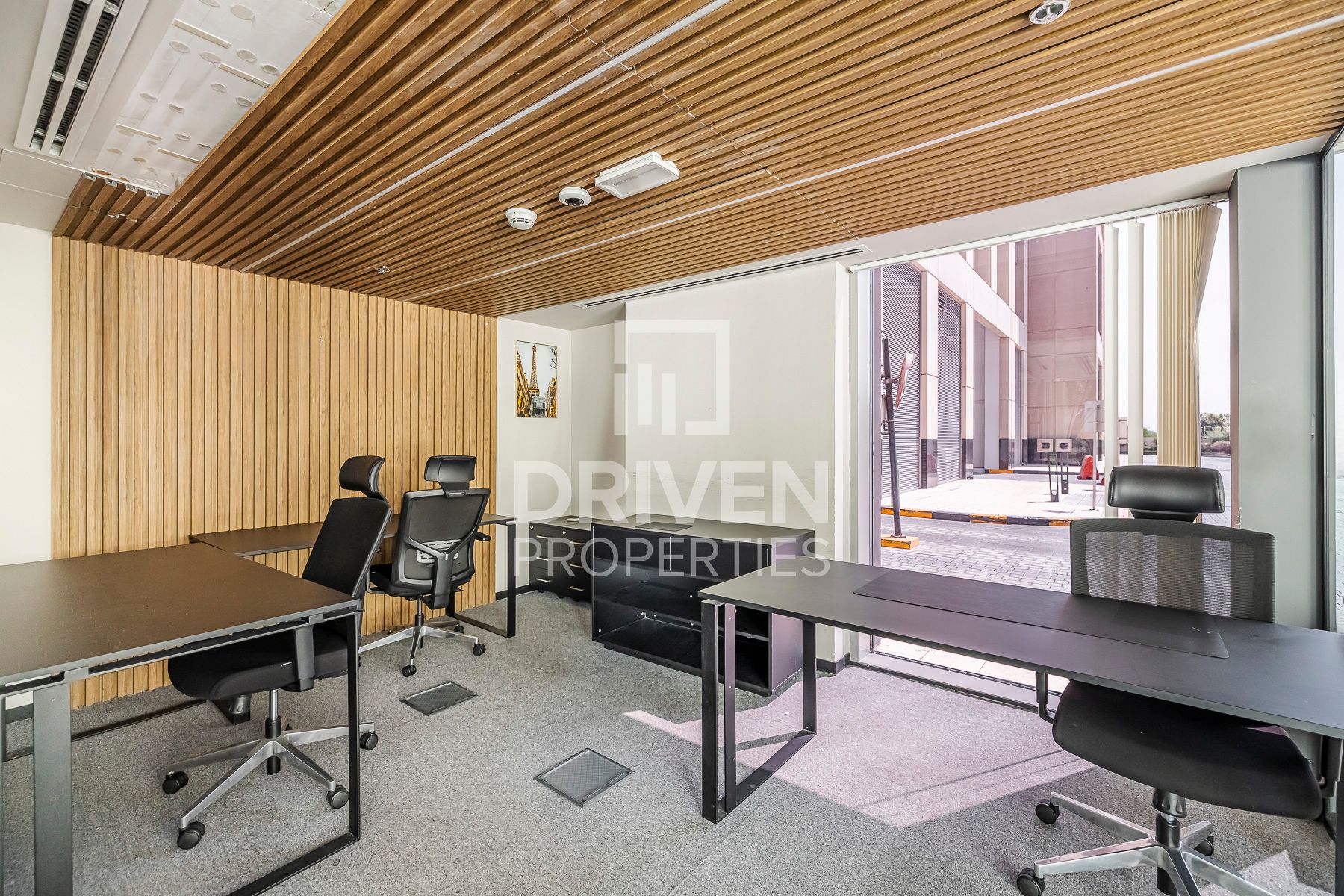 Lux Office Fitout plus Mezzanine Floor Vacant