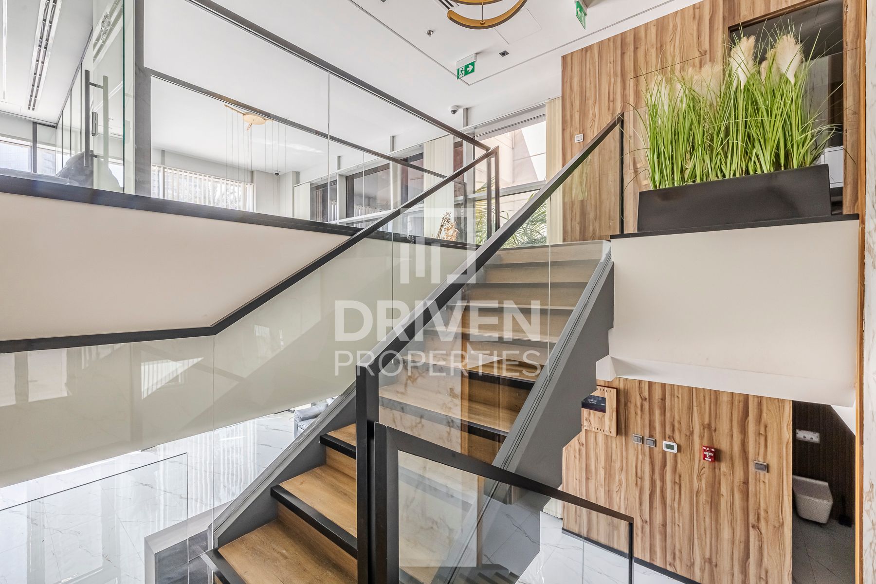 Lux Office Fitout plus Mezzanine Floor Vacant