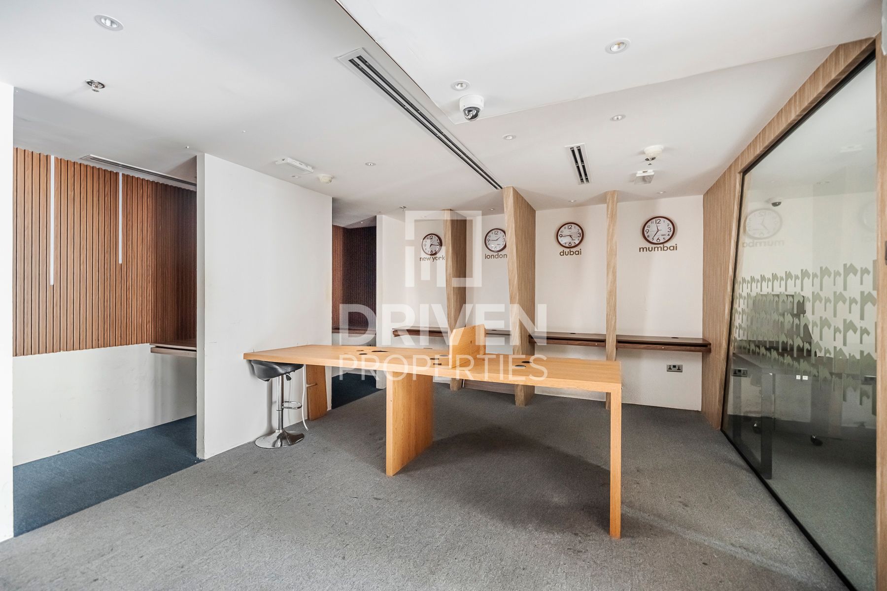 Lux Office Fitout plus Mezzanine Floor Vacant