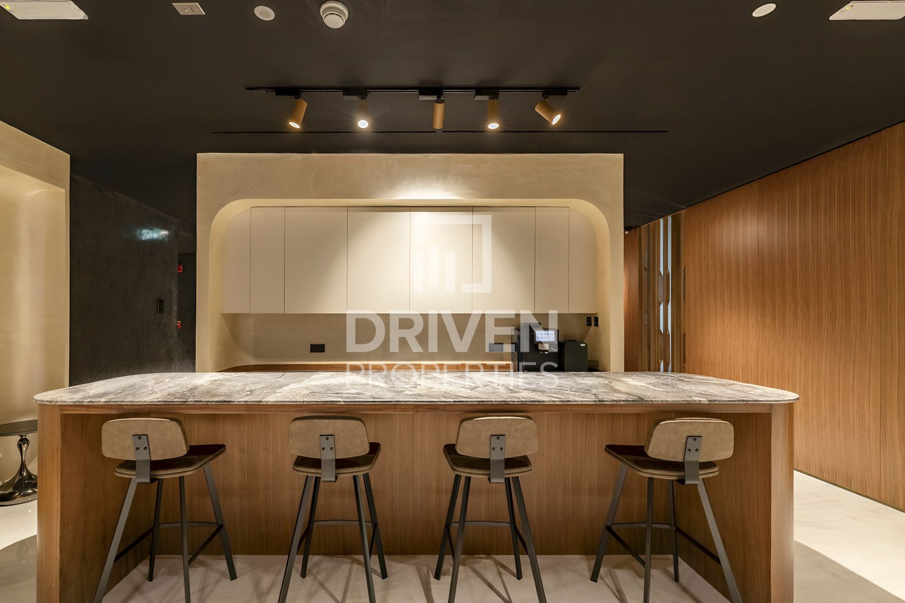 Corner Unit Furnished Office Prime Location