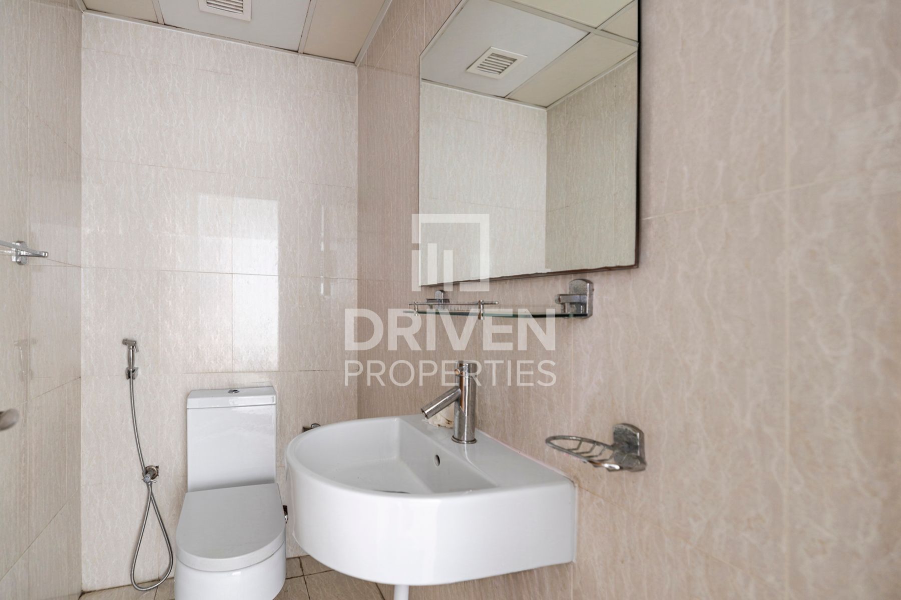 Bright Office with SZR View Prime Location