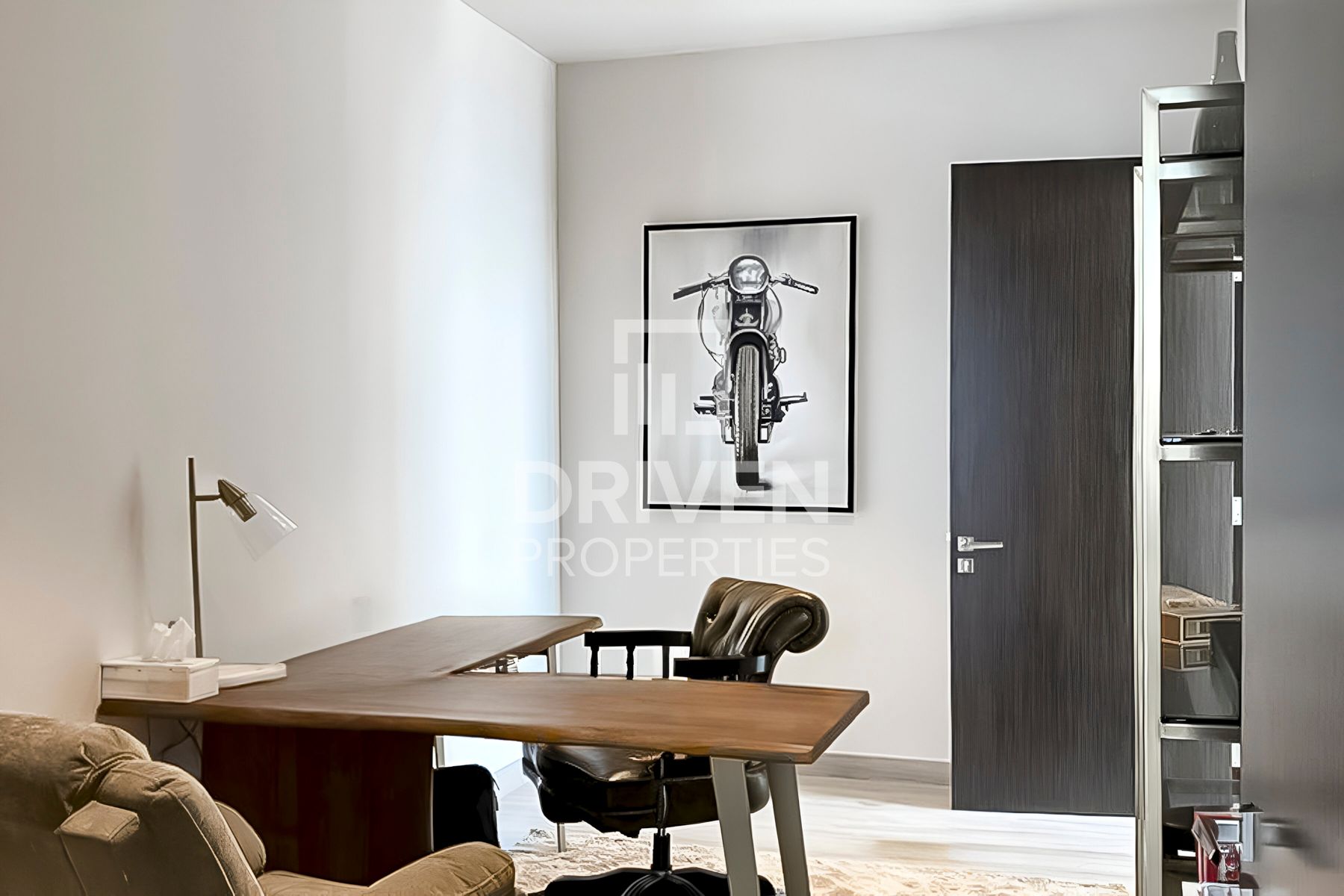 High End Unit Prime Amenities Vacant