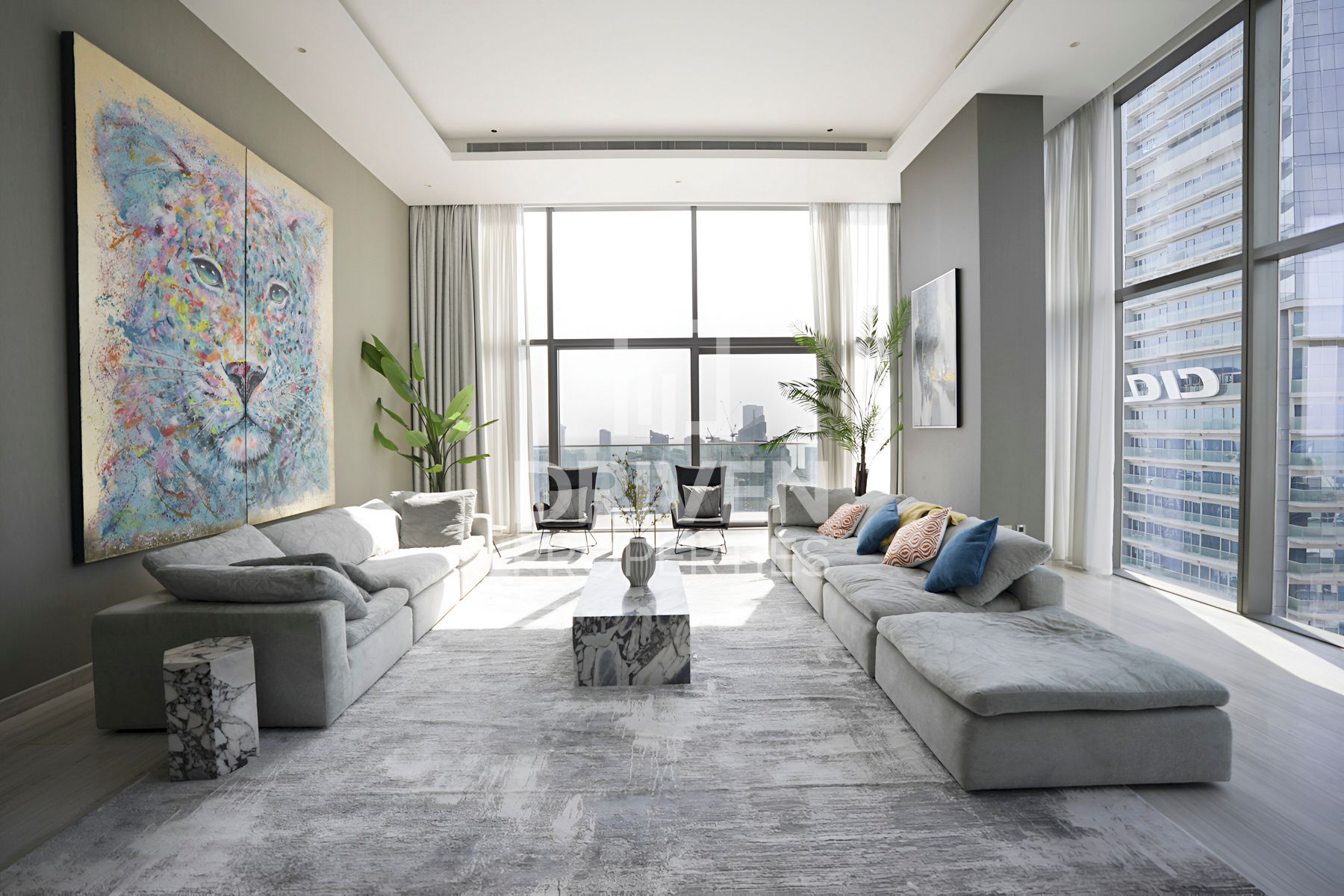 High End Unit Prime Amenities Vacant