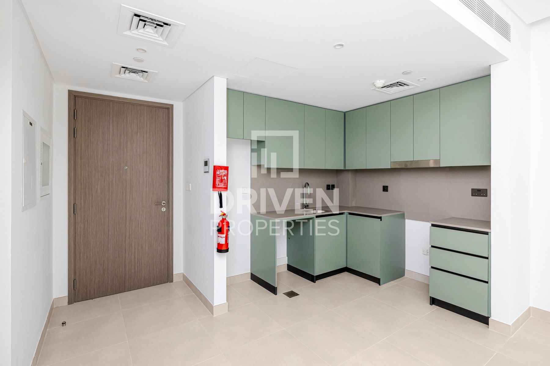 Brand New and Bright High Floor Vacant