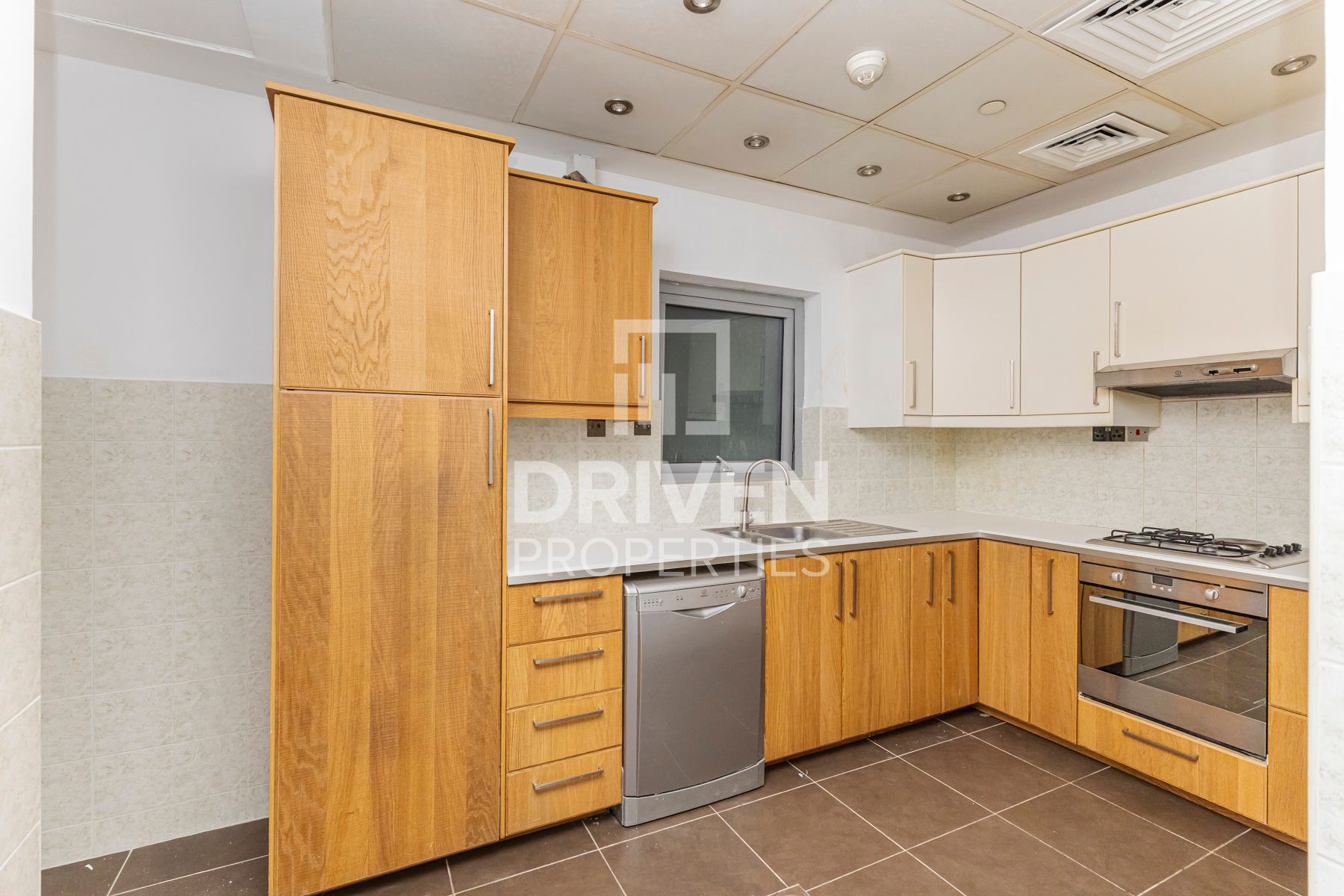 Prime Location High Floor Vacant on Transfer