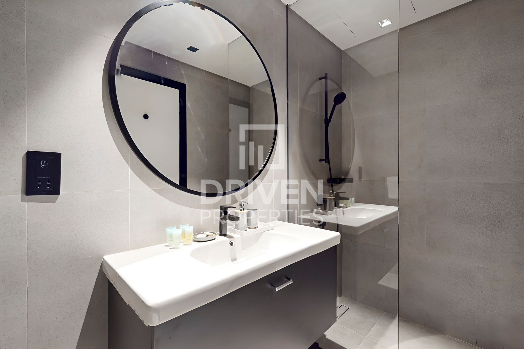 Full Canal and Burj Khalifa View Higher Floor