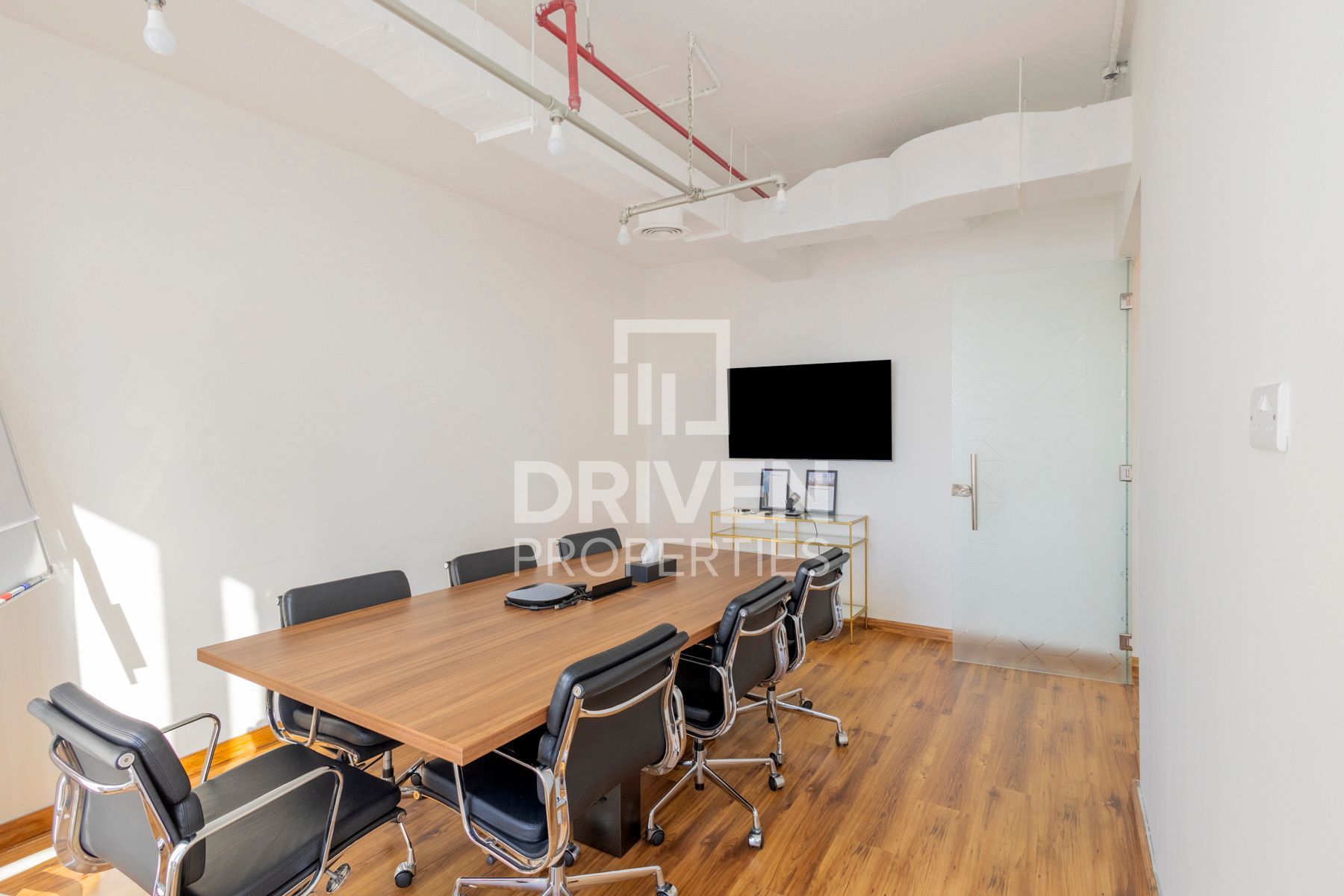 Close to Metro Fitted Office Prime Location