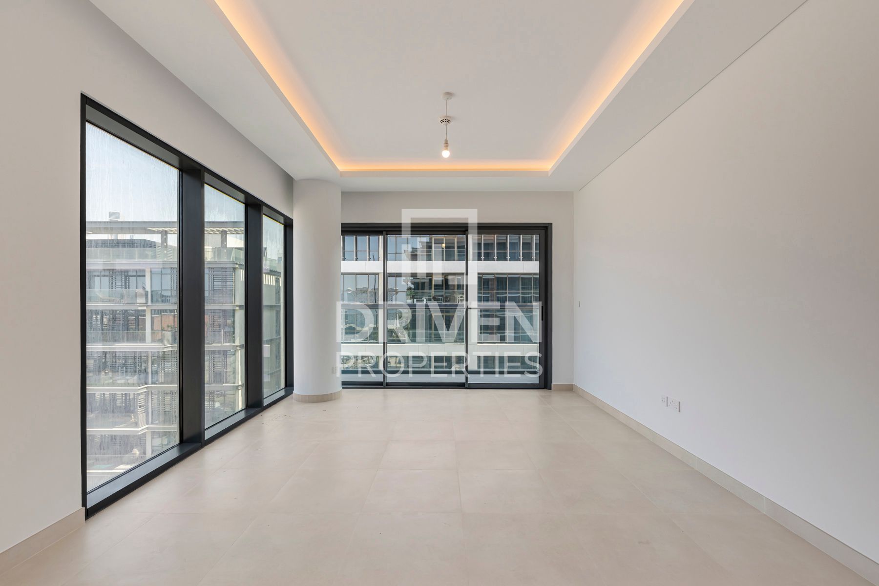 Modern Finish Recently Handed Over Corner Unit