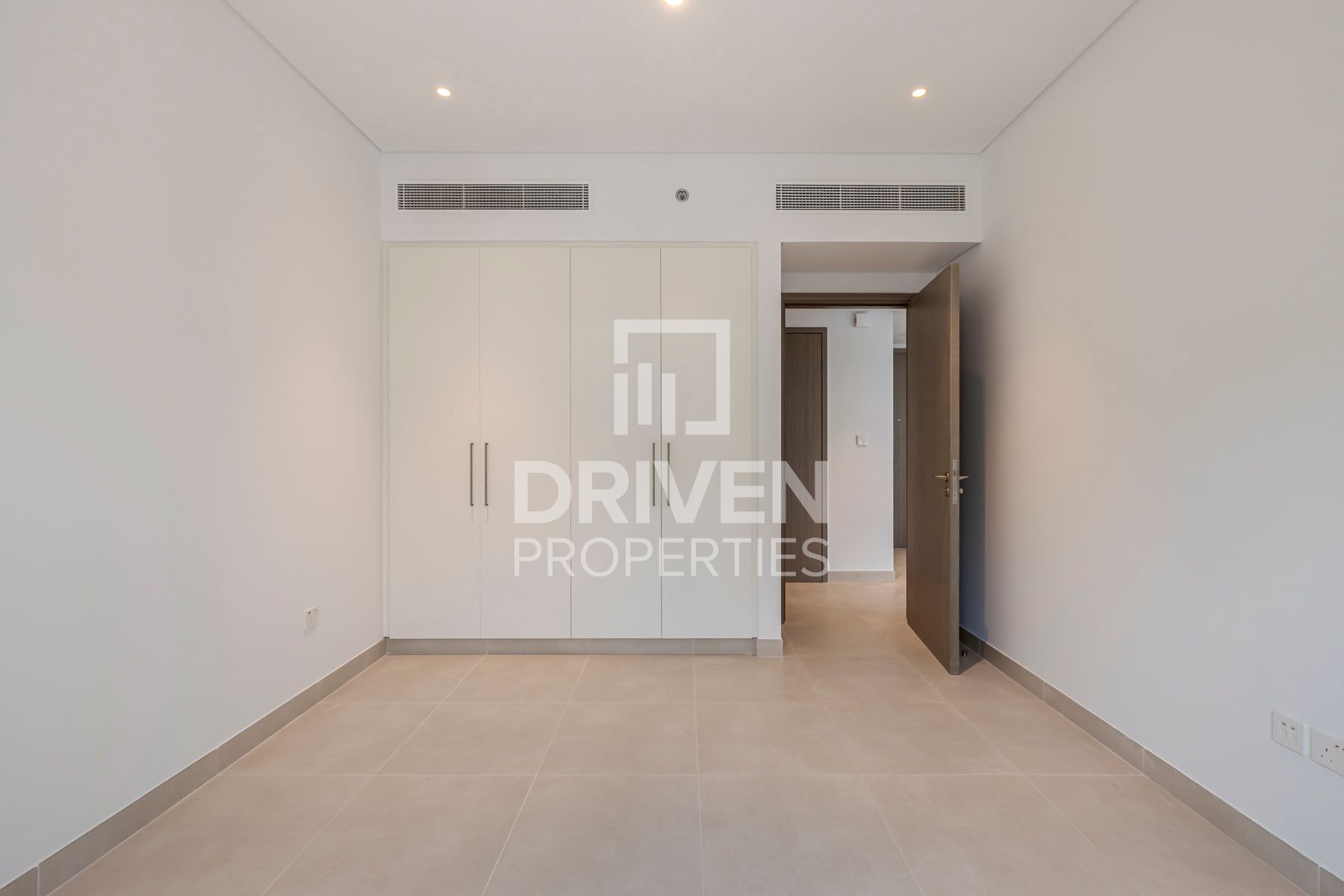 Modern Finish Recently Handed Over Corner Unit