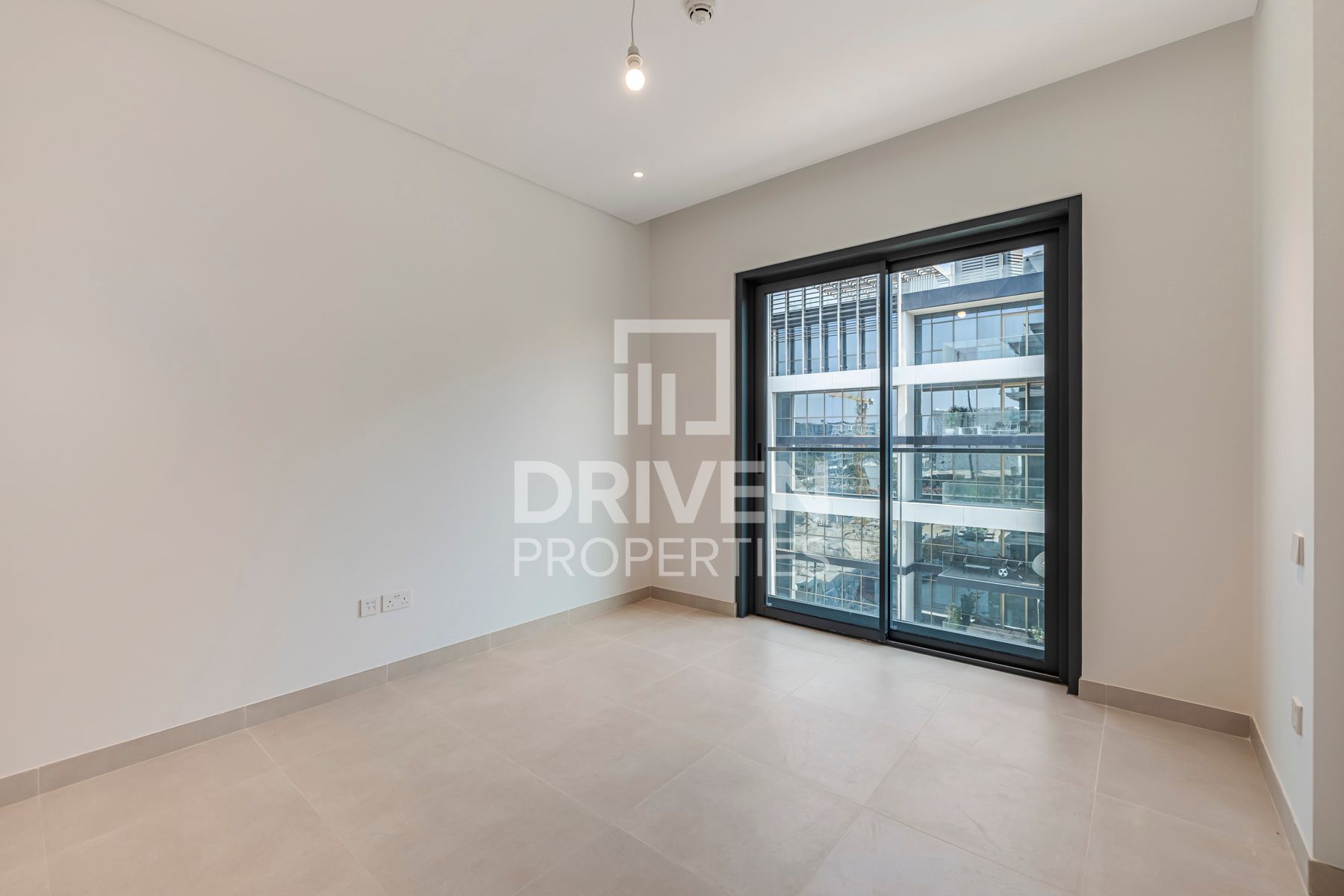 Modern Finish Recently Handed Over Corner Unit