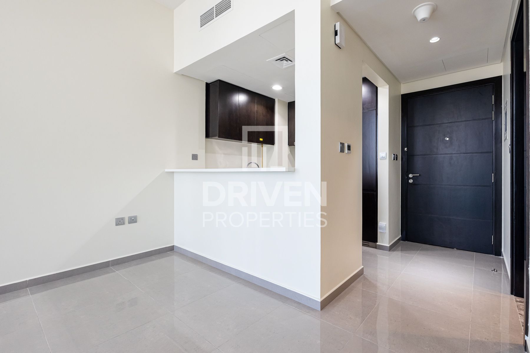 Ideal Apartment Modern Living Prime Locations