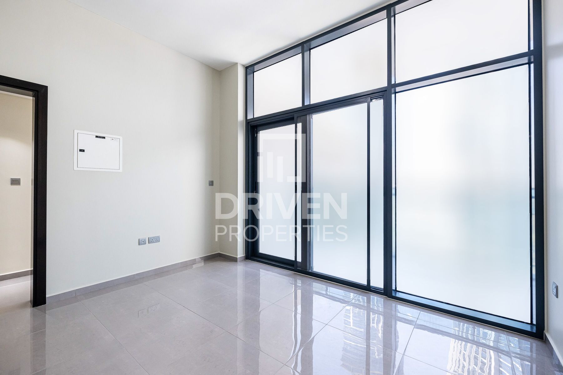 Ideal Apartment Modern Living Prime Locations