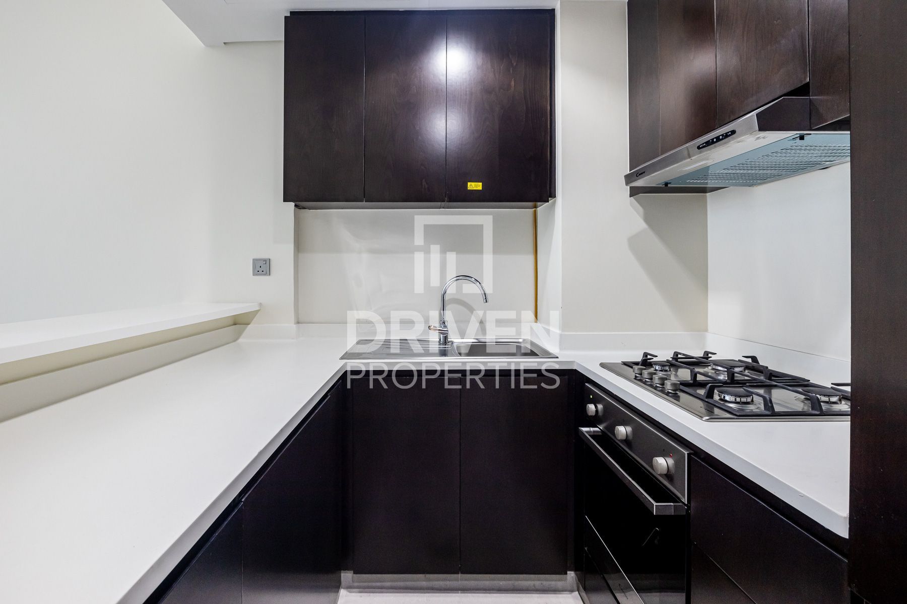 Ideal Apartment Modern Living Prime Locations