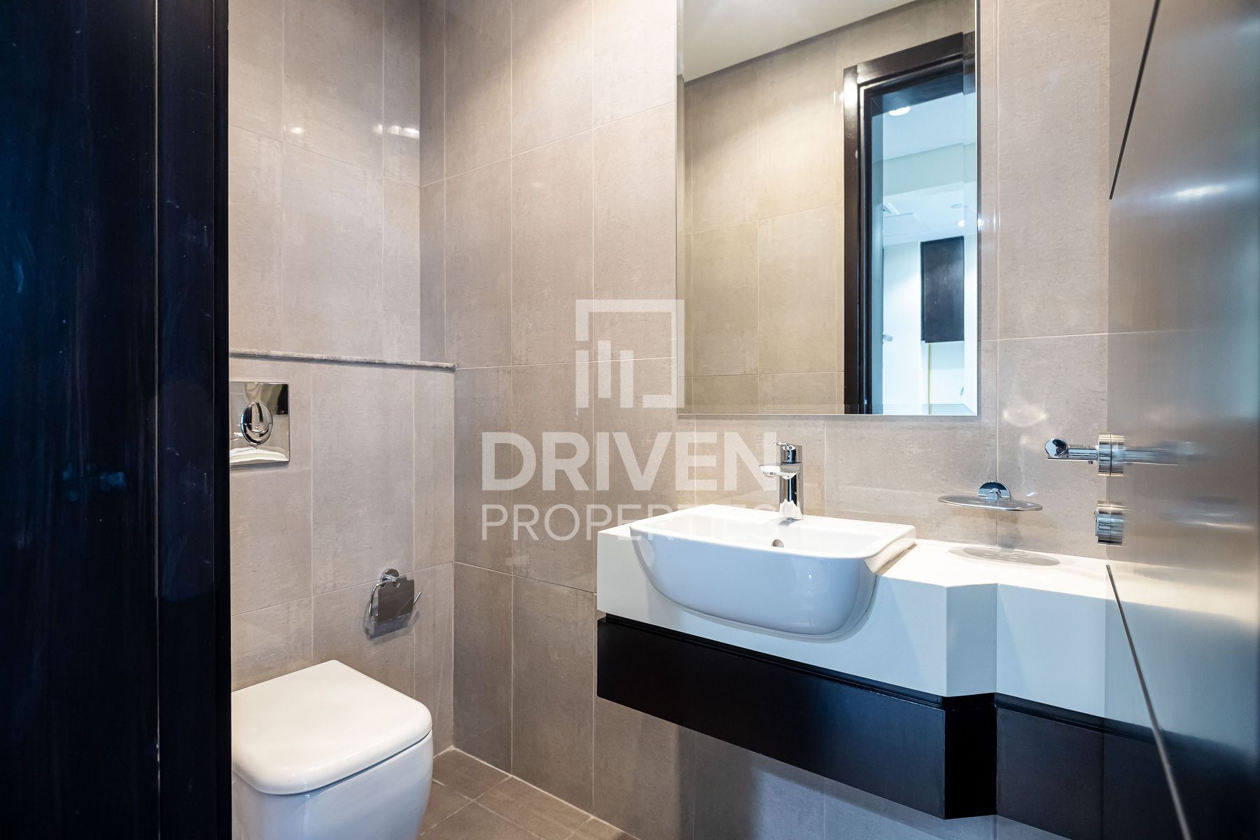 Ideal Apartment Modern Living Prime Locations