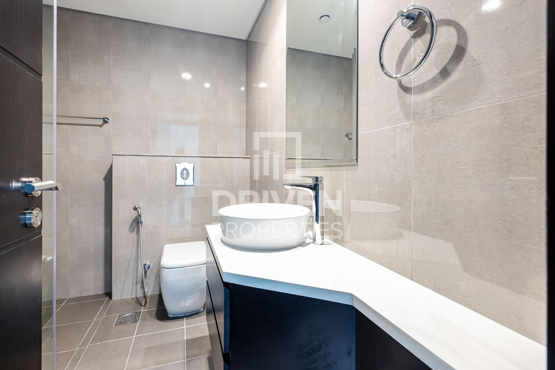 Ideal Apartment Modern Living Prime Locations