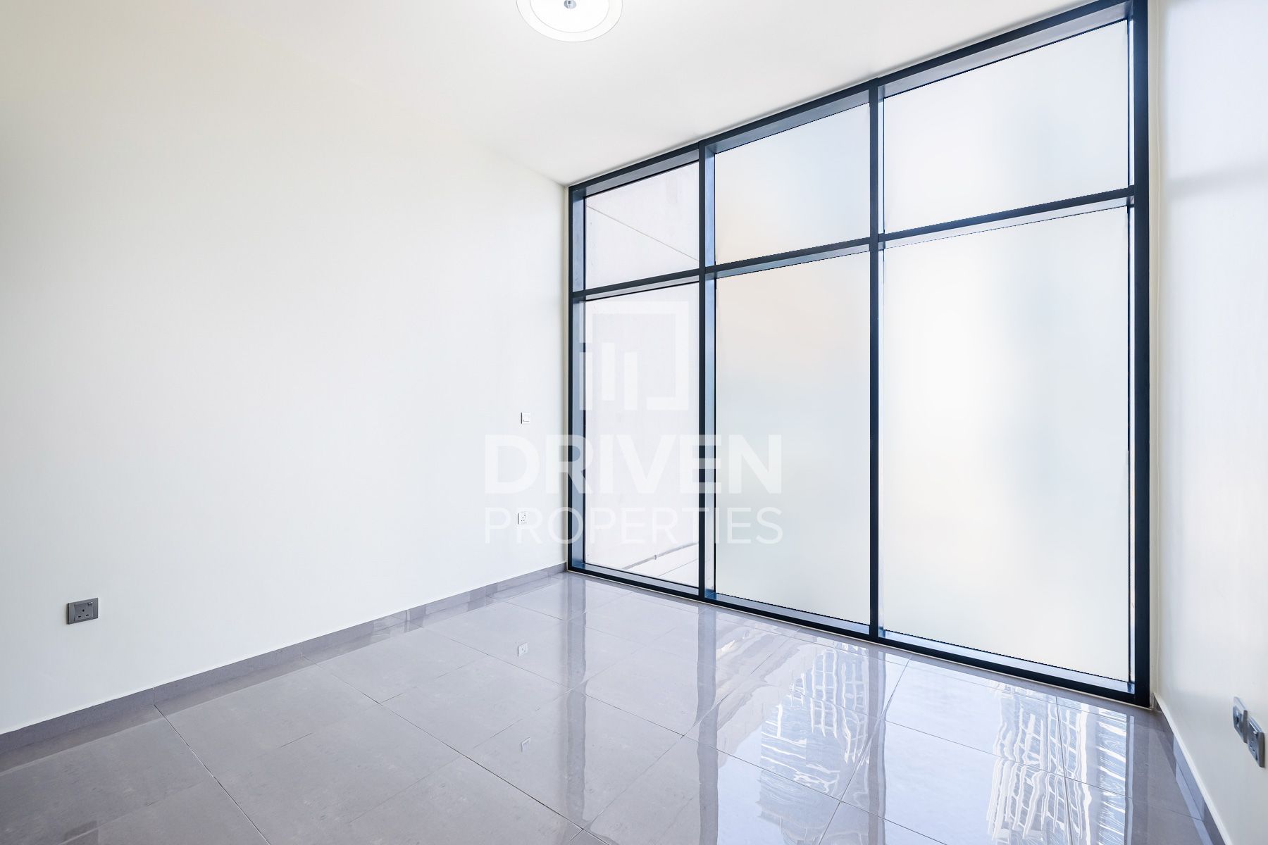 Ideal Apartment Modern Living Prime Locations