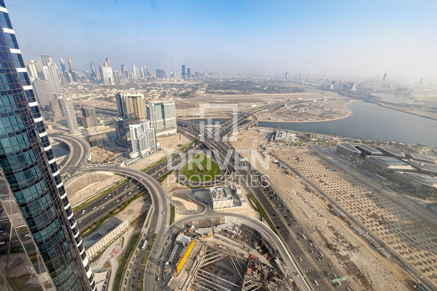 Top Floor Maids Room Furnished Creek View