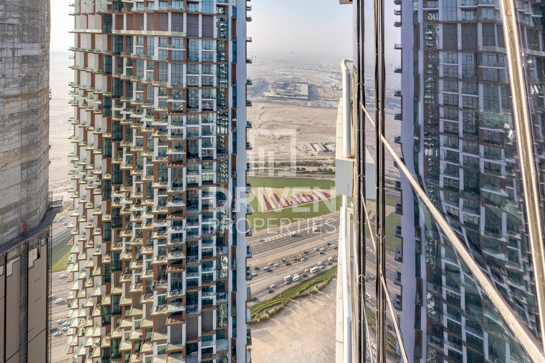 Top Floor Maids Room Furnished Creek View