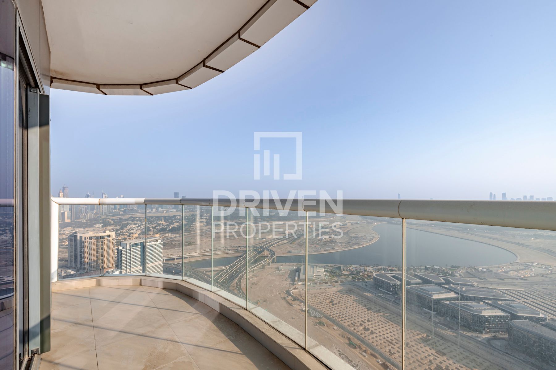 Top Floor Maids Room Furnished Creek View