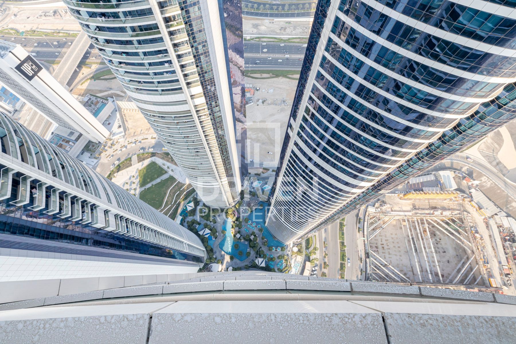 Top Floor Maids Room Furnished Creek View