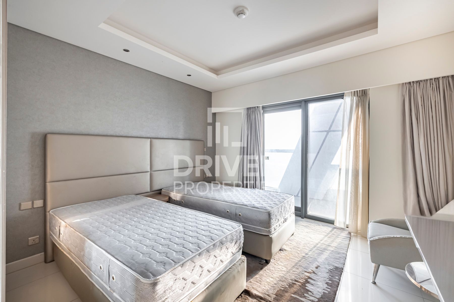 Top Floor Maids Room Furnished Creek View