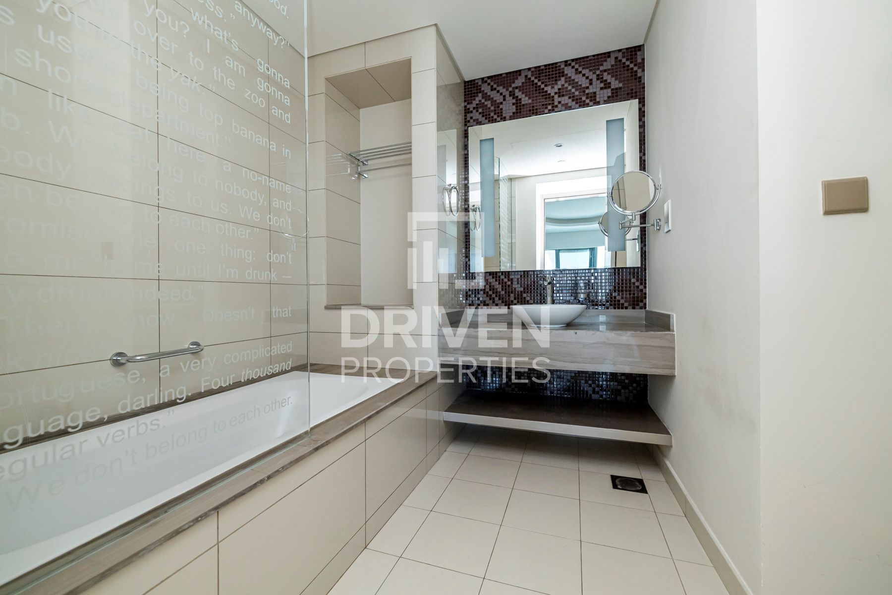 Top Floor Fully Furnished Creek View