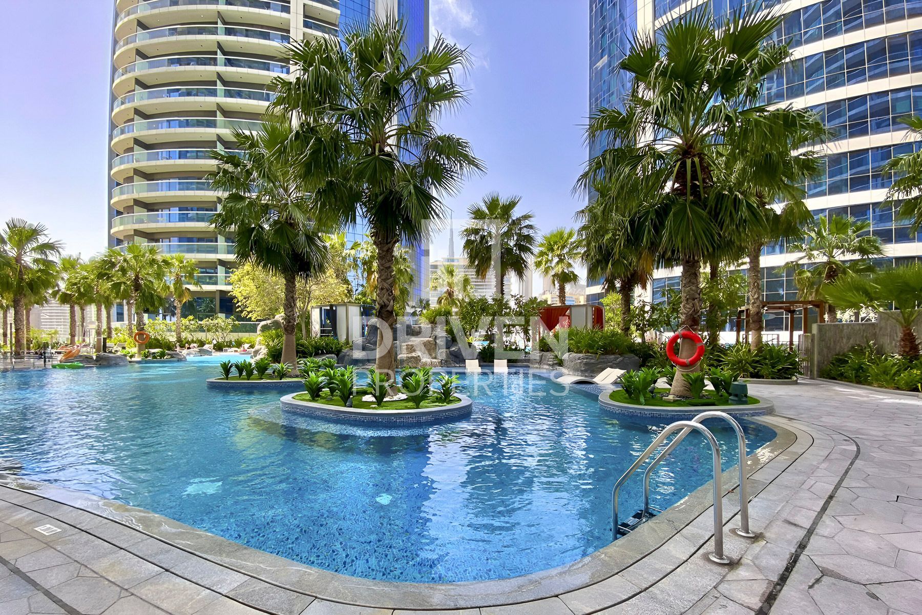 Top Floor Maids Room Furnished Creek View