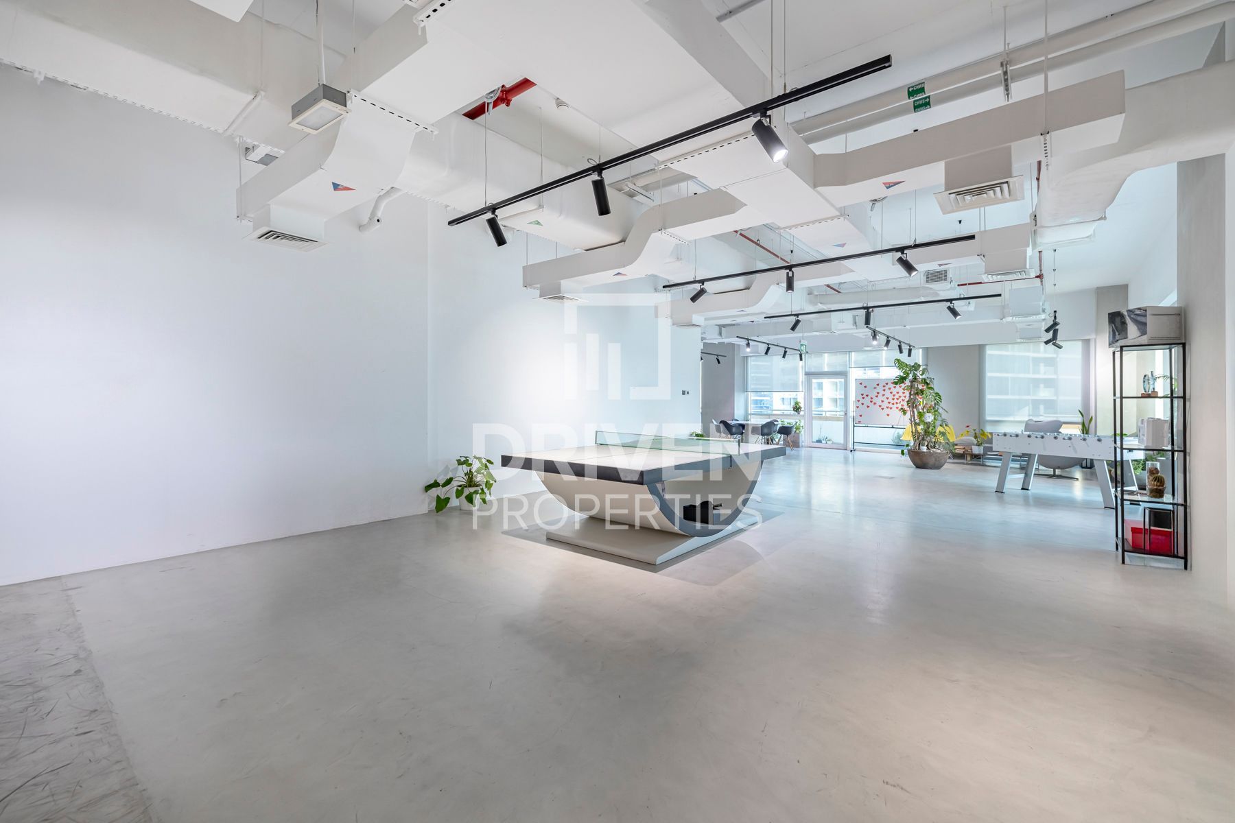 Rare Opportunity Full Floor Furnished and Fitted