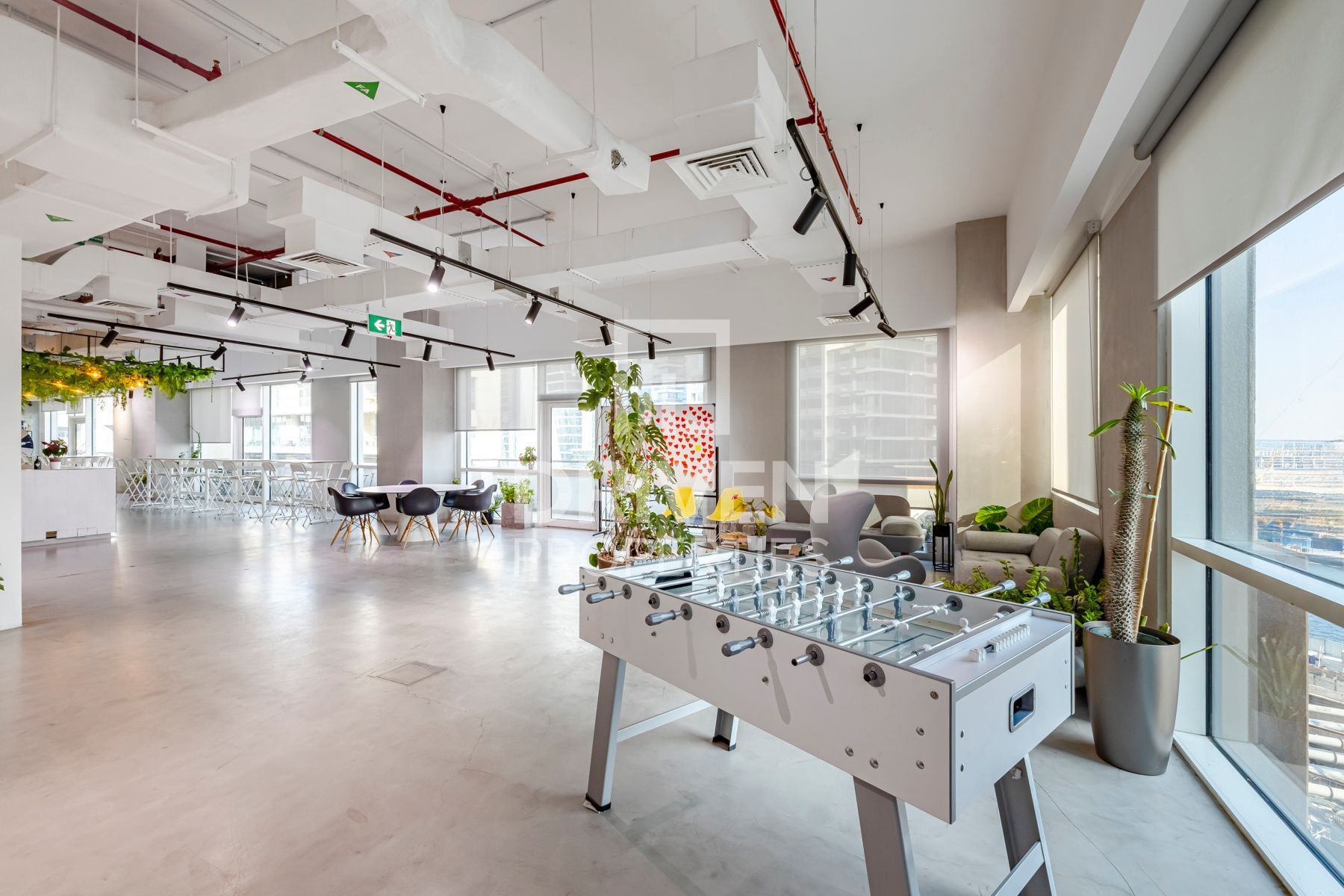 Rare Opportunity Full Floor Furnished and Fitted