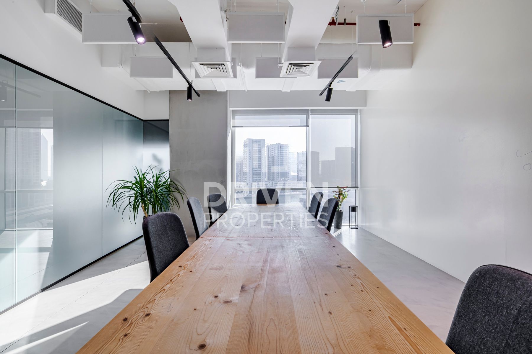 Rare Opportunity Full Floor Furnished and Fitted