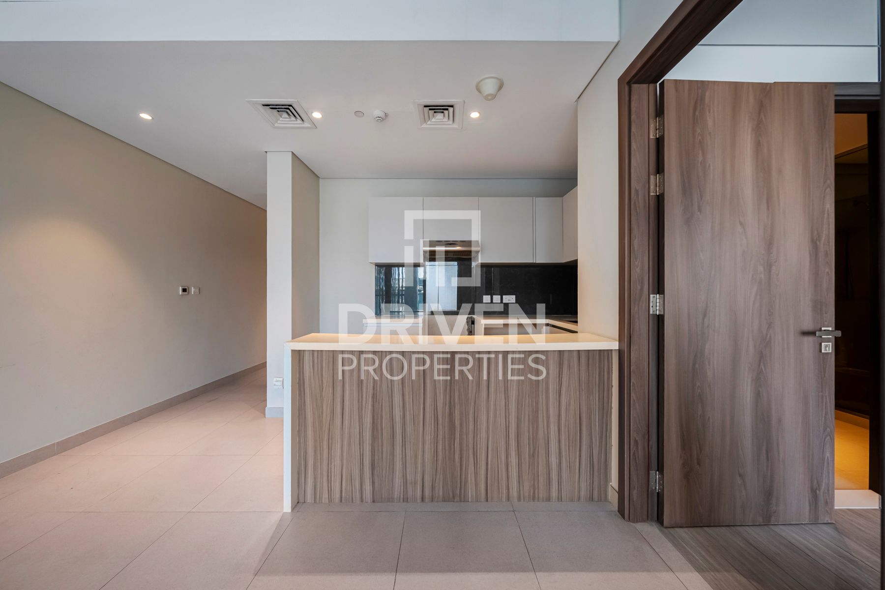 High Floor Burj View Newly Built Prime Area