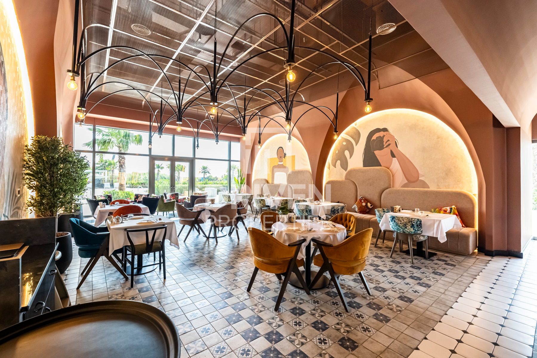 Stunning Canal View Furnished Ready to Move in