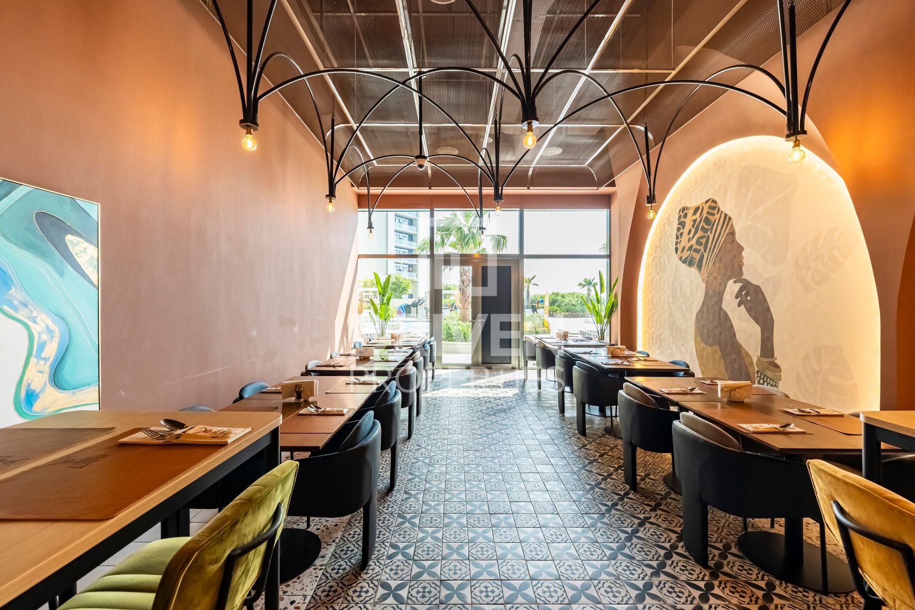 Stunning Canal View Furnished Ready to Move in