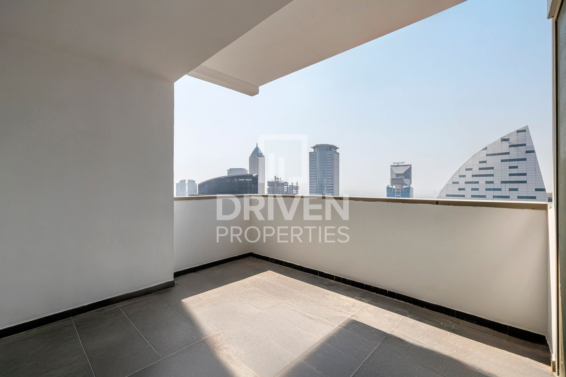 Ready to Move in Office Prime Location