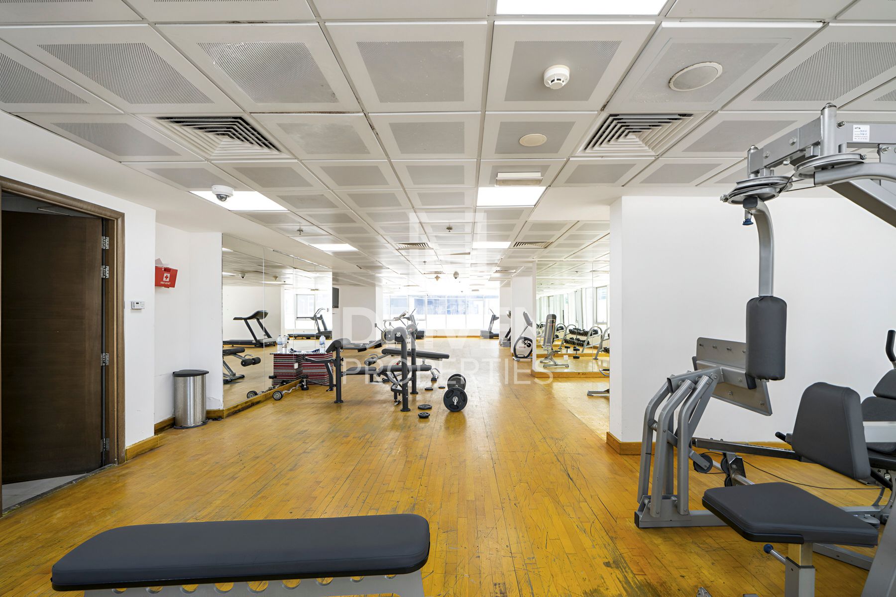 Near to Metro Station Vacant Unique Layout