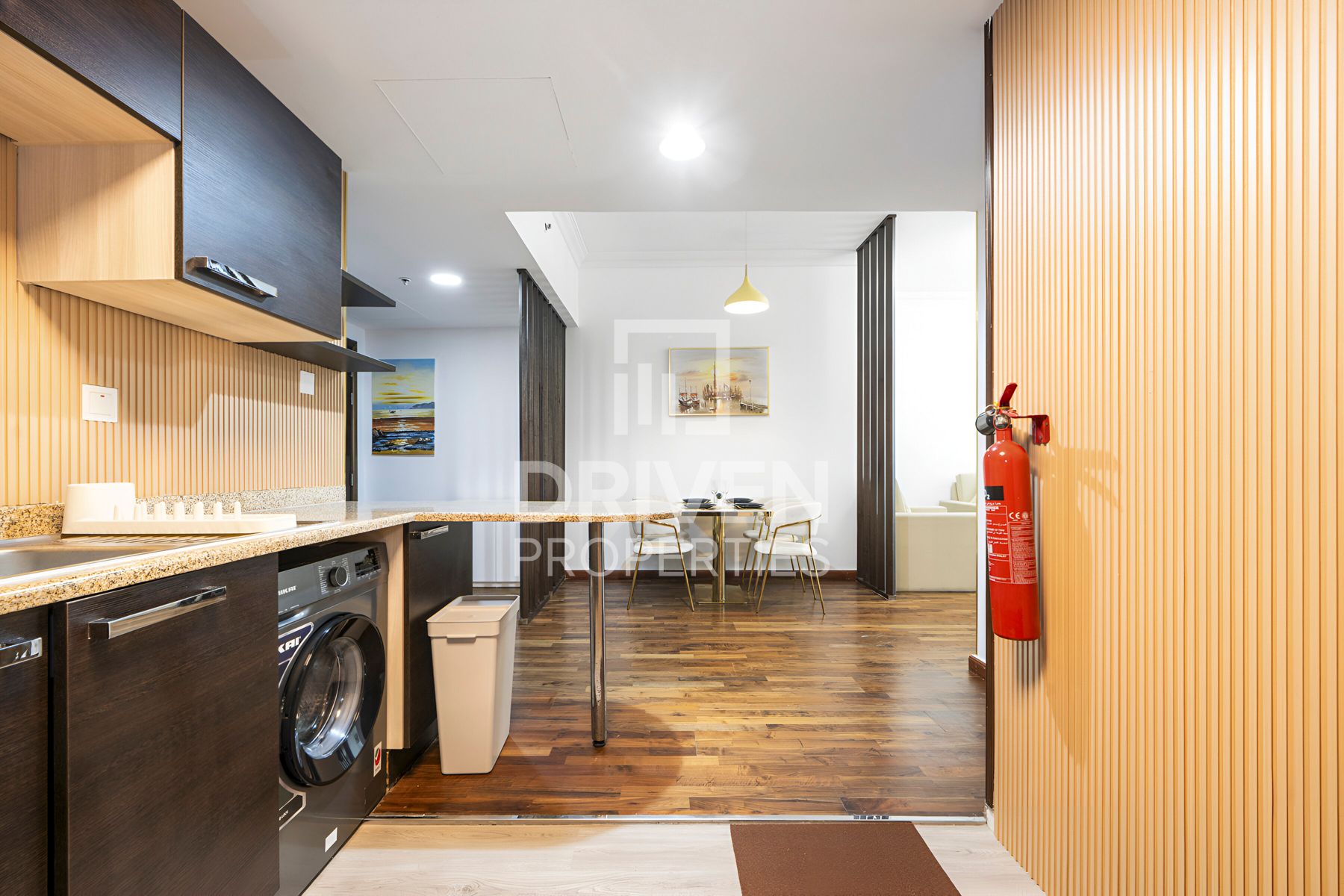 Near to Metro Station Vacant Unique Layout