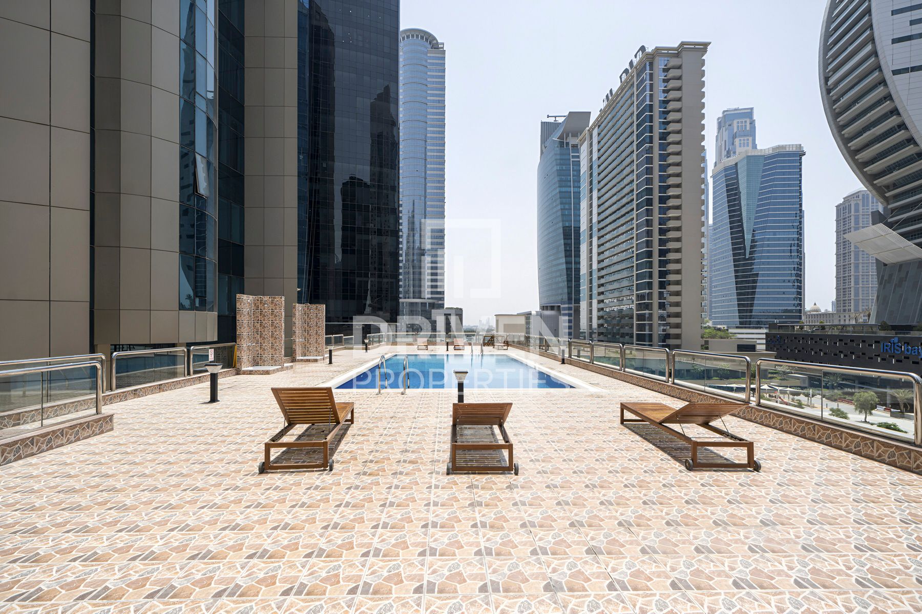 Near to Metro Station Vacant Unique Layout