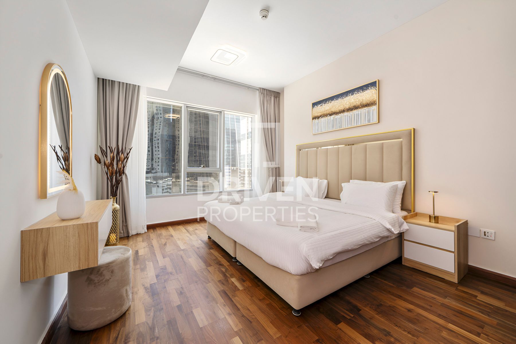 Near to Metro Station Vacant Unique Layout