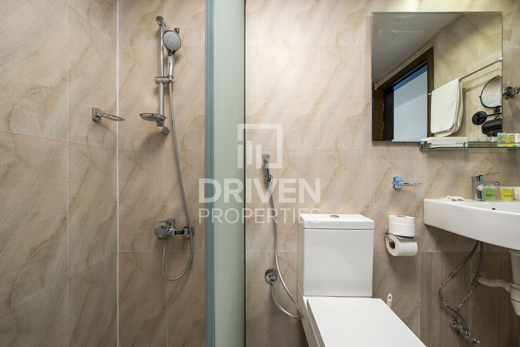 Near to Metro Station Vacant Unique Layout