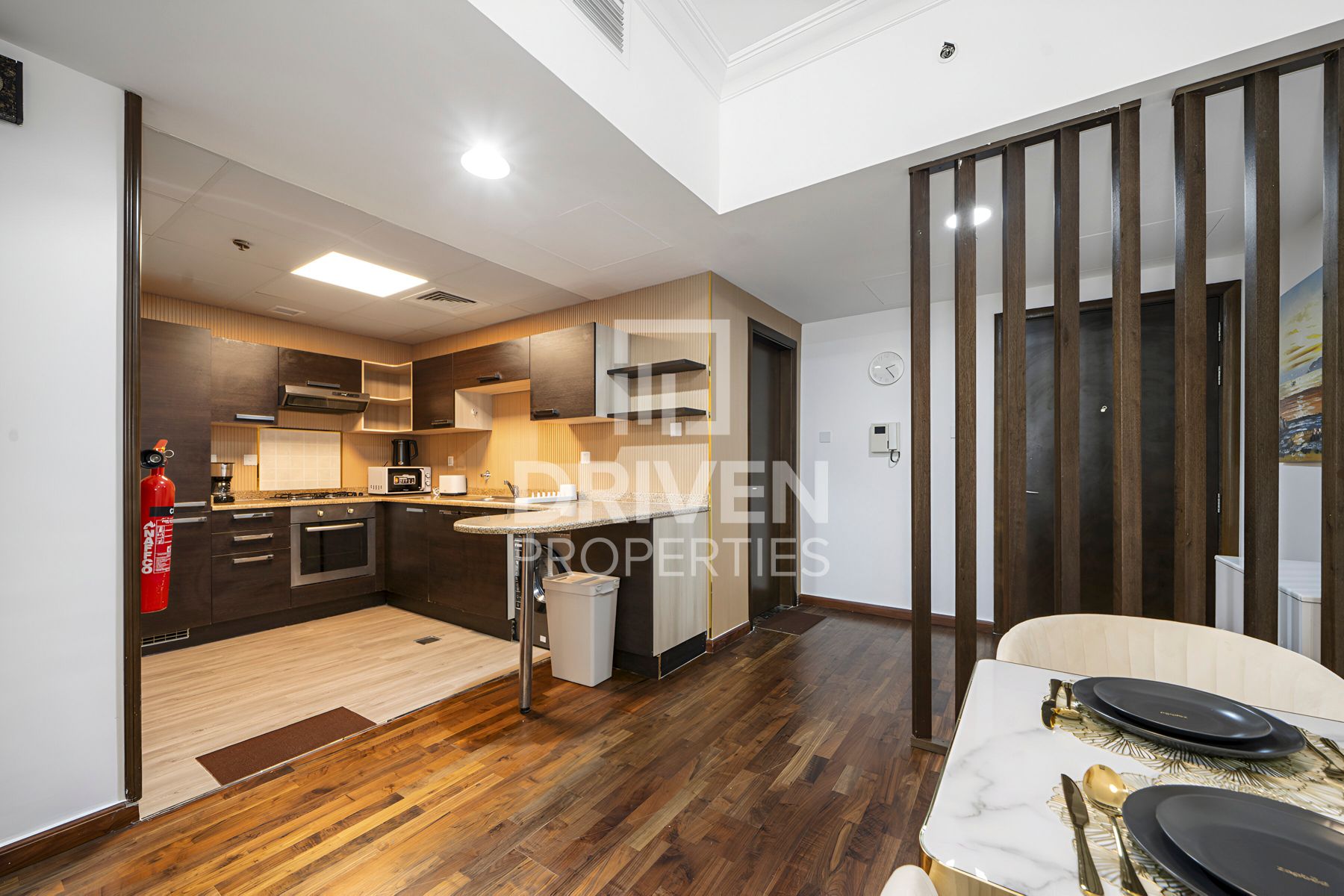 Near to Metro Station Vacant Unique Layout