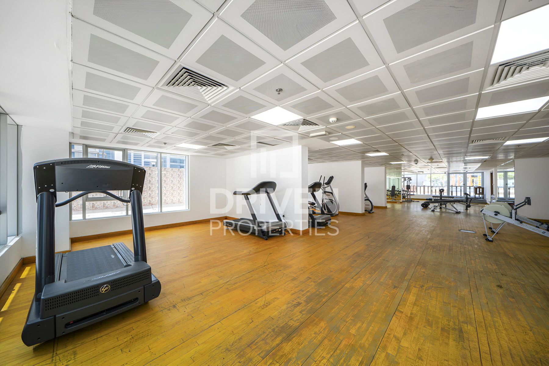 Near to Metro Station Vacant Unique Layout